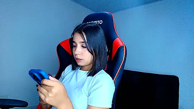 Rousse violett online show from April 20, 12:13 am