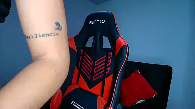 Rousse violett online show from February 6, 12:50 am