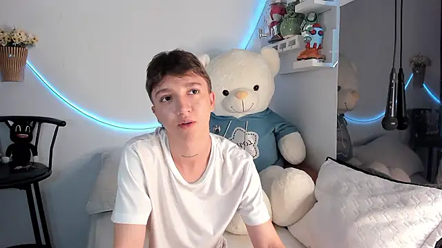 jeremy salvatore online show from March 19, 7:52 am