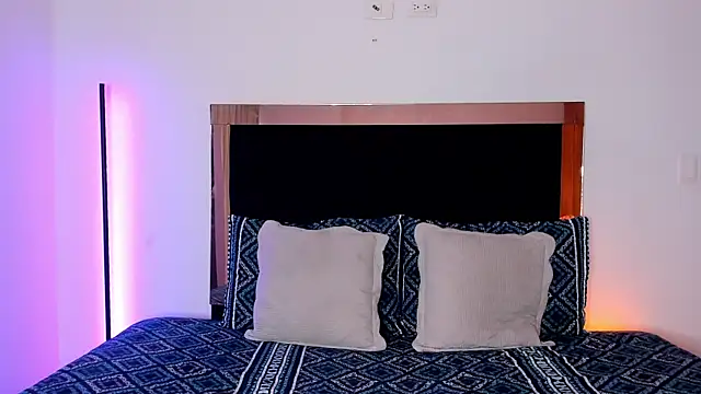 Carorosse online show from October 19, 4:54 pm