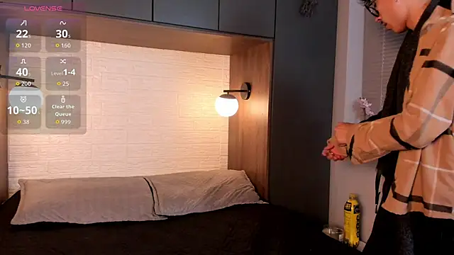 tim  fox online show from November 24, 11:54 am