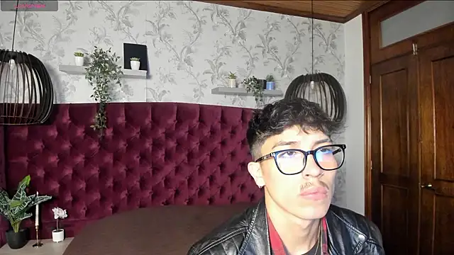 tim  fox online show from February 28, 11:32 am