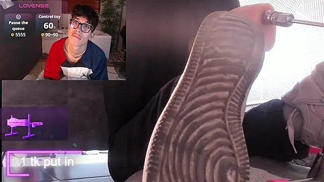 tim  fox online show from November 30, 12:28 pm