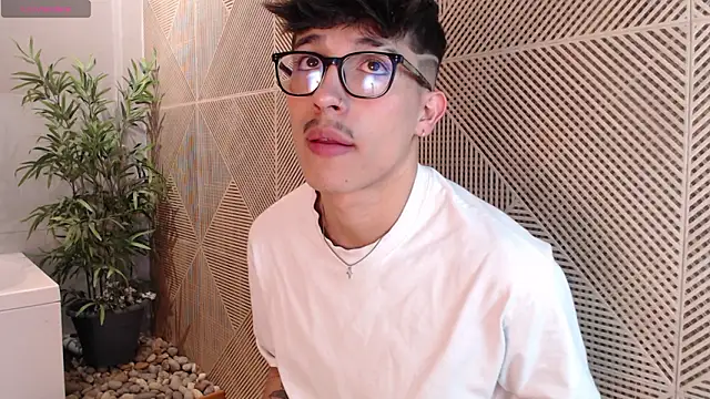 tim  fox online show from March 8, 11:46 am