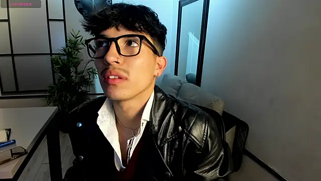 tim  fox online show from October 18, 11:56 am