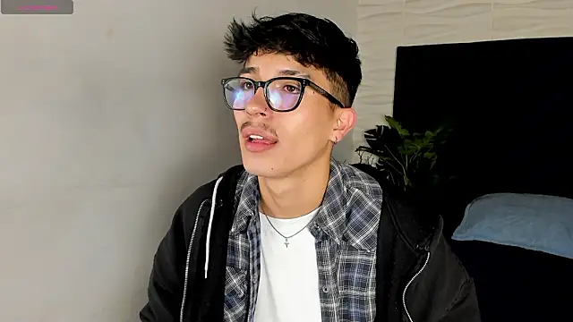 tim  fox online show from February 26, 11:32 am