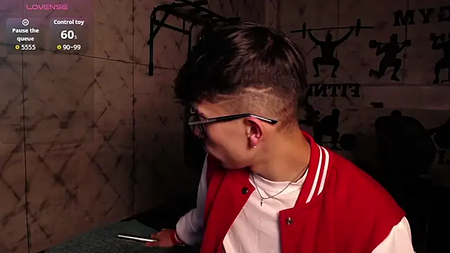 tim  fox online show from February 19, 11:40 am