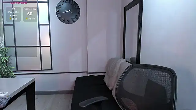 tim  fox online show from February 24, 11:33 am