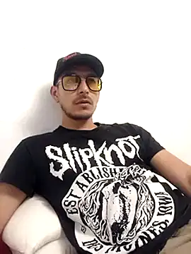 Snapshot of tony-camargo chatting on January 25, 4:02 am tony-camargo online show from January 25, 4:02 am