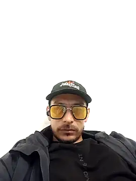 Snapshot of tony-camargo chatting on January 10, 4:12 am tony-camargo online show from January 10, 4:12 am