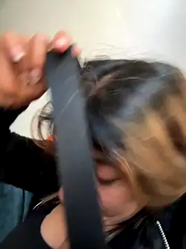 LunaBeya online show from October 19, 9:28 pm