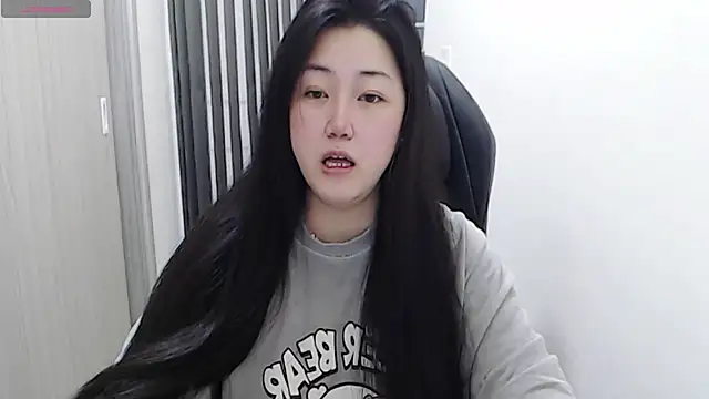 minnie9009 online show from March 21, 1:56 pm