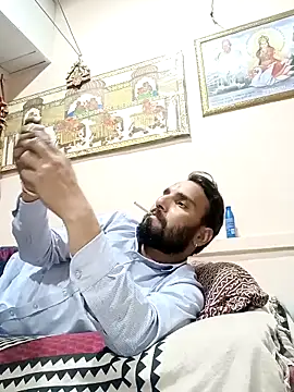 Snapshot of Rajasthani-boy chatting on March 1, 2:34 pm Rajasthani-boy online show from March 1, 2:34 pm