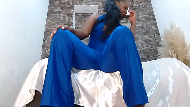 Snapshot of RAICHELLCOOPER1 chatting on September 19, 3:49 pm RAICHELLCOOPER1 online show from September 19, 3:49 pm