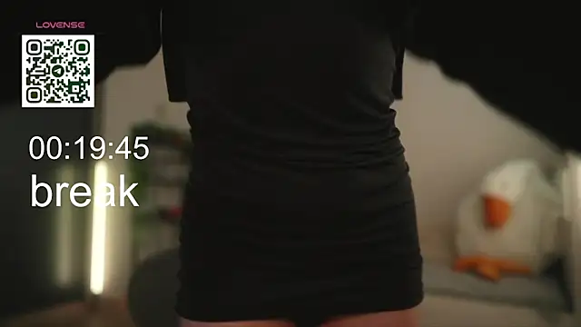 Snapshot of vse_sukki chatting on November 29, 5:07 am vse sukki online show from November 29, 5:07 am