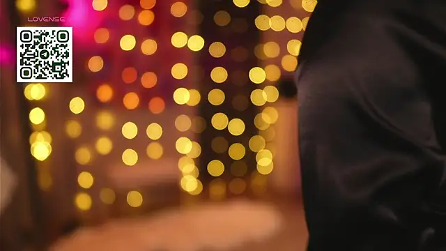 Snapshot of vse_sukki chatting on December 3, 4:13 am vse sukki online show from December 3, 4:13 am