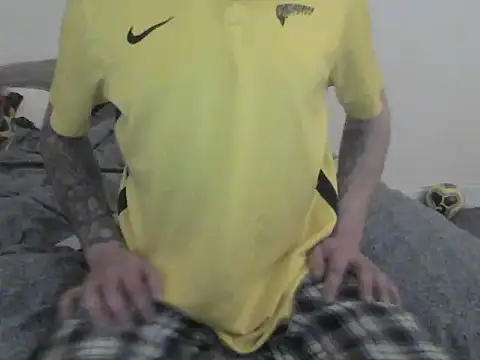 allnaked00 online show from January 8, 11:55 pm