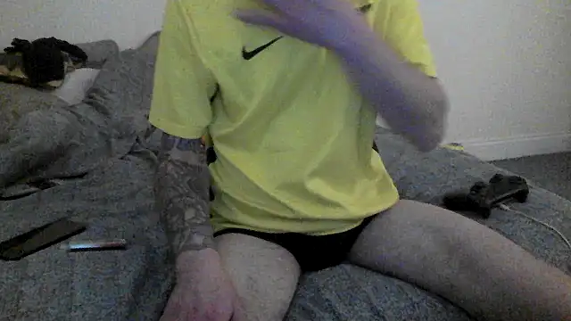 allnaked00 online show from January 9, 8:16 pm