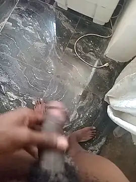 mario0212 online show from April 2, 4:35 pm