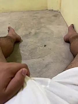 Snapshot of theoso chatting on January 18, 4:48 am theoso online show from January 18, 4:48 am