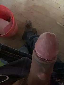 tucachondon online show from January 28, 9:50 pm