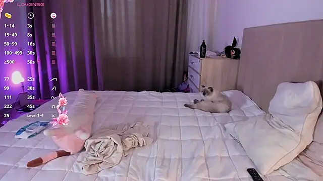 Snapshot of marin_light chatting on November 26, 10:37 am marin light online show from November 26, 10:37 am