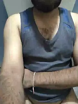 Snapshot of 13lusty chatting on June 18, 12:10 pm 13lusty online show from June 18, 12:10 pm