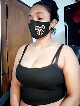 Snapshot of Anika-1 chatting on November 18, 9:23 am Anika-1 online show from November 18, 9:23 am