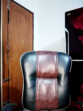 Snapshot of Anika-1 chatting on October 30, 9:07 am Anika-1 online show from October 30, 9:07 am