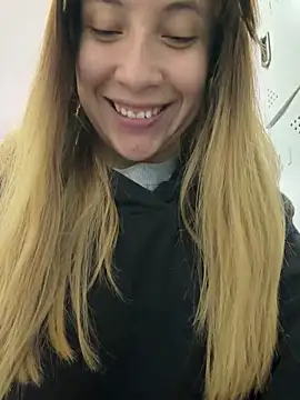 NyxAndria 1 online show from May 26, 1:04 am