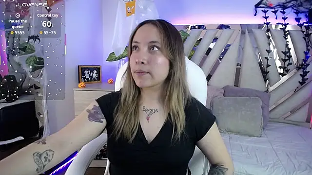 NyxAndria 1 online show from November 12, 8:45 pm