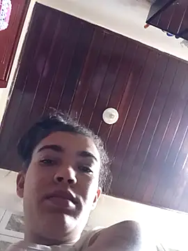 Snapshot of oliveira_k chatting on July 17, 1:19 pm oliveira k online show from July 17, 1:19 pm