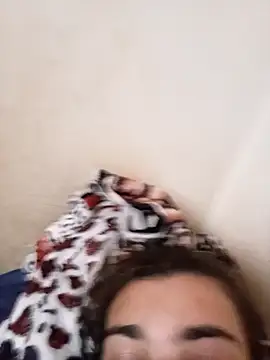 oliveira k online show from March 29, 8:10 pm