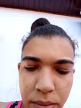 Snapshot of oliveira_k chatting on July 2, 8:59 pm oliveira k online show from July 2, 8:59 pm