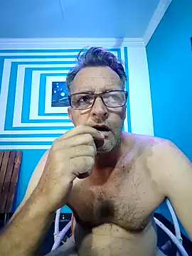 Snapshot of itsmeyes69 chatting on January 24, 9:26 pm itsmeyes69 online show from January 24, 9:26 pm