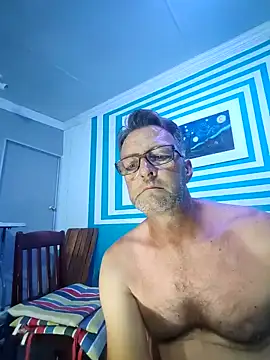 Snapshot of itsmeyes69 chatting on January 26, 11:39 pm itsmeyes69 online show from January 26, 11:39 pm