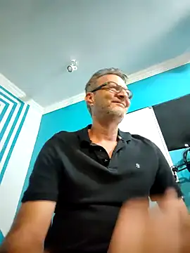 Snapshot of itsmeyes69 chatting on January 29, 5:35 pm itsmeyes69 online show from January 29, 5:35 pm