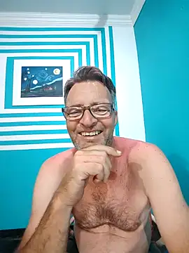 Snapshot of itsmeyes69 chatting on January 27, 8:17 pm itsmeyes69 online show from January 27, 8:17 pm