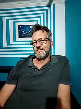 Snapshot of itsmeyes69 chatting on February 14, 10:58 pm itsmeyes69 online show from February 14, 10:58 pm