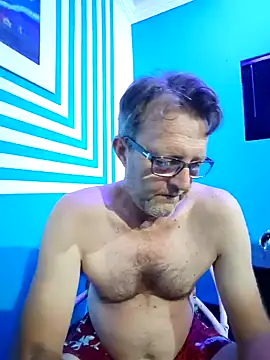 Snapshot of itsmeyes69 chatting on January 12, 8:14 pm itsmeyes69 online show from January 12, 8:14 pm