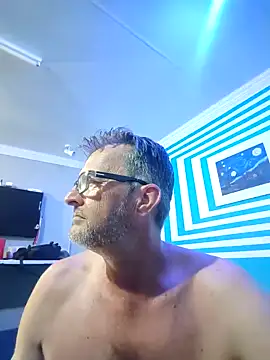 Snapshot of itsmeyes69 chatting on January 30, 11:02 pm itsmeyes69 online show from January 30, 11:02 pm