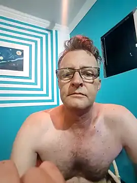 Snapshot of itsmeyes69 chatting on January 21, 8:54 pm itsmeyes69 online show from January 21, 8:54 pm