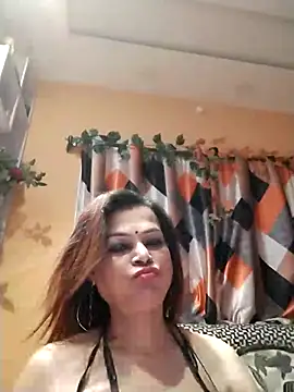 SANA-LEONI online show from March 7, 2:55 pm