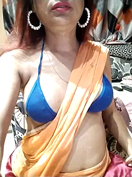 SANA-LEONI online show from October 31, 2:57 pm