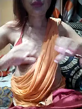 SANA-LEONI online show from December 4, 1:54 pm