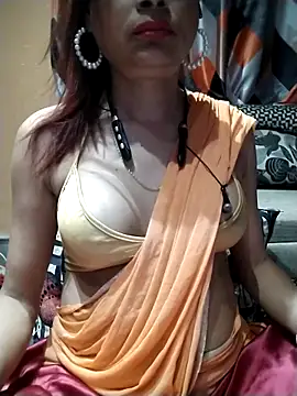 SANA-LEONI online show from November 20, 3:02 pm