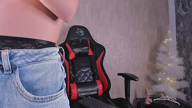 StefanyRousse online show from December 17, 11:37 am