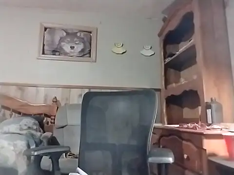 Snapshot of Aldick68 chatting on February 24, 12:20 am Aldick68 online show from February 24, 12:20 am