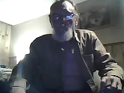 Snapshot of Aldick68 chatting on February 10, 12:30 am Aldick68 online show from February 10, 12:30 am