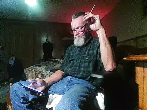 Snapshot of Aldick68 chatting on March 13, 1:32 am Aldick68 online show from March 13, 1:32 am